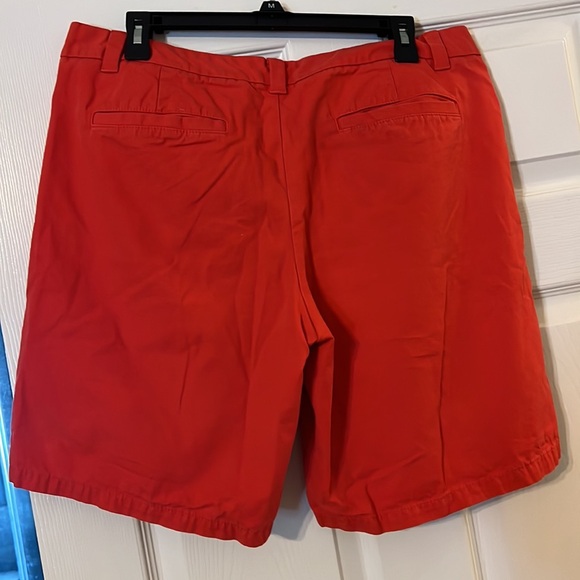 Gap shorts sz 12 ladies - Picture 2 of 2